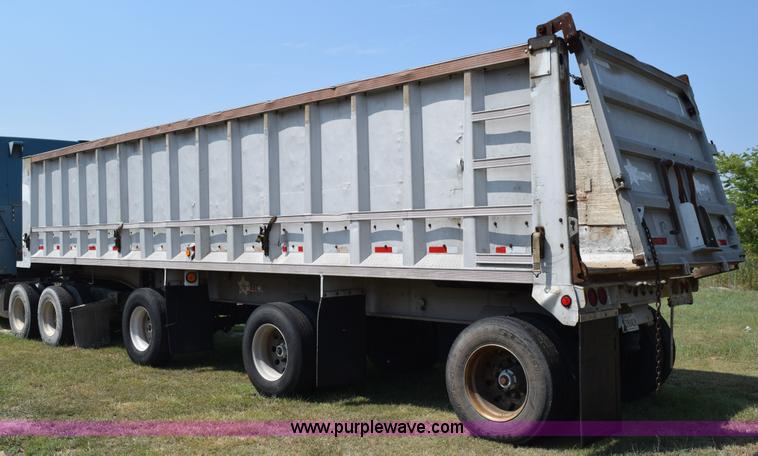image for item L5807 1995 Trailstar end dump trailer