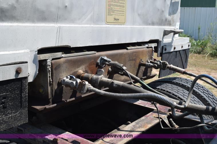 image for item L5807 1995 Trailstar end dump trailer