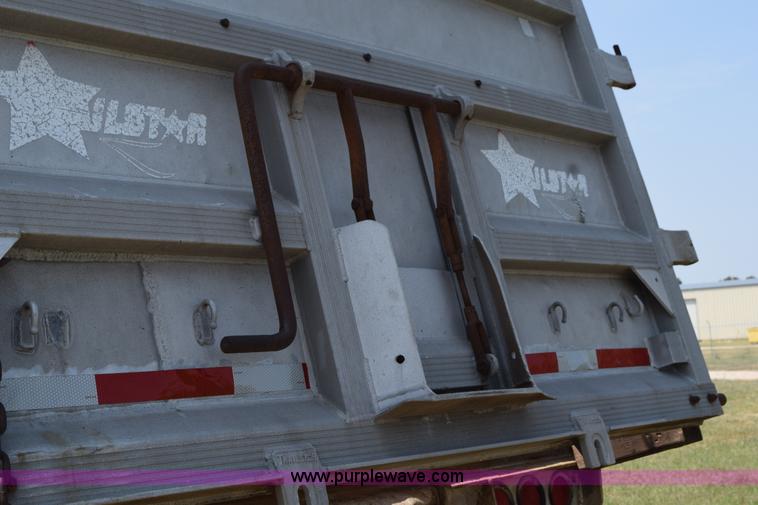 image for item L5807 1995 Trailstar end dump trailer