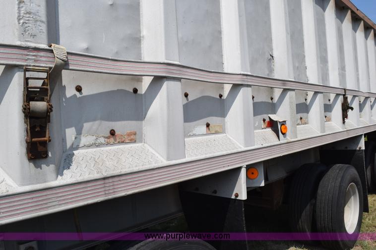 image for item L5807 1995 Trailstar end dump trailer