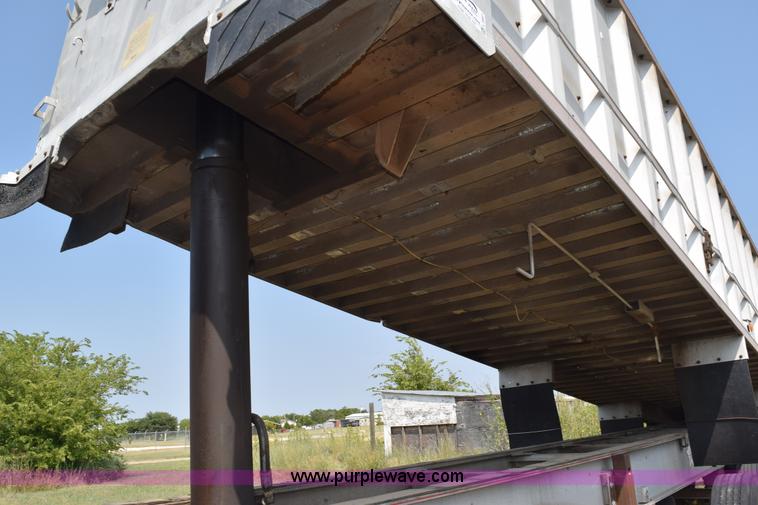 image for item L5807 1995 Trailstar end dump trailer