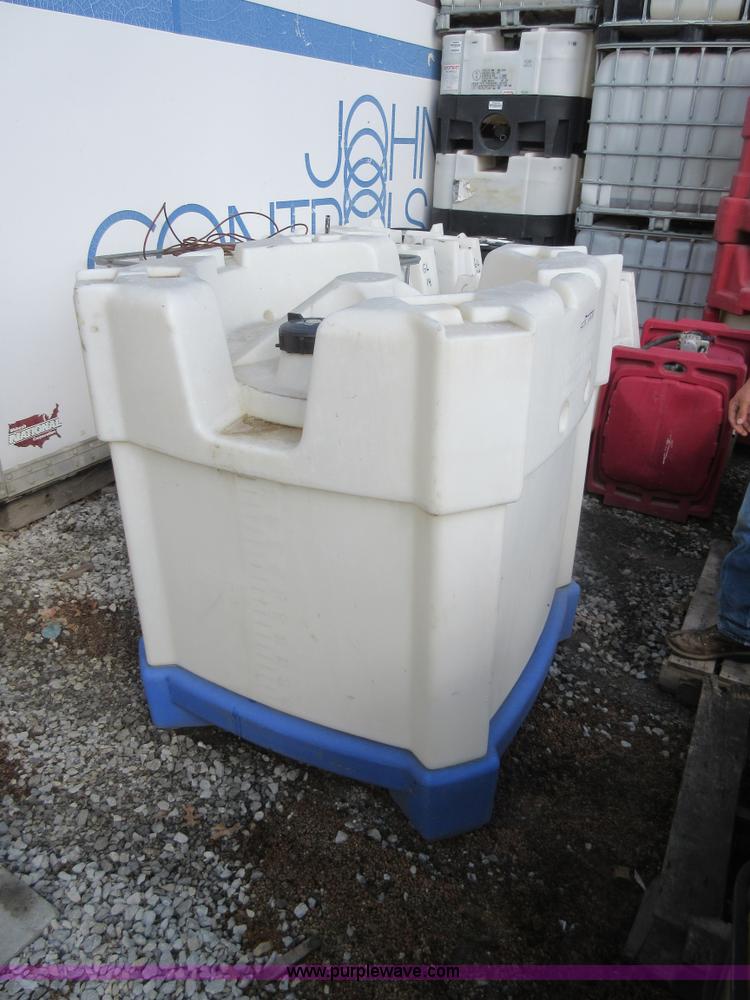 image for item AX9399 250 gallon poly tank