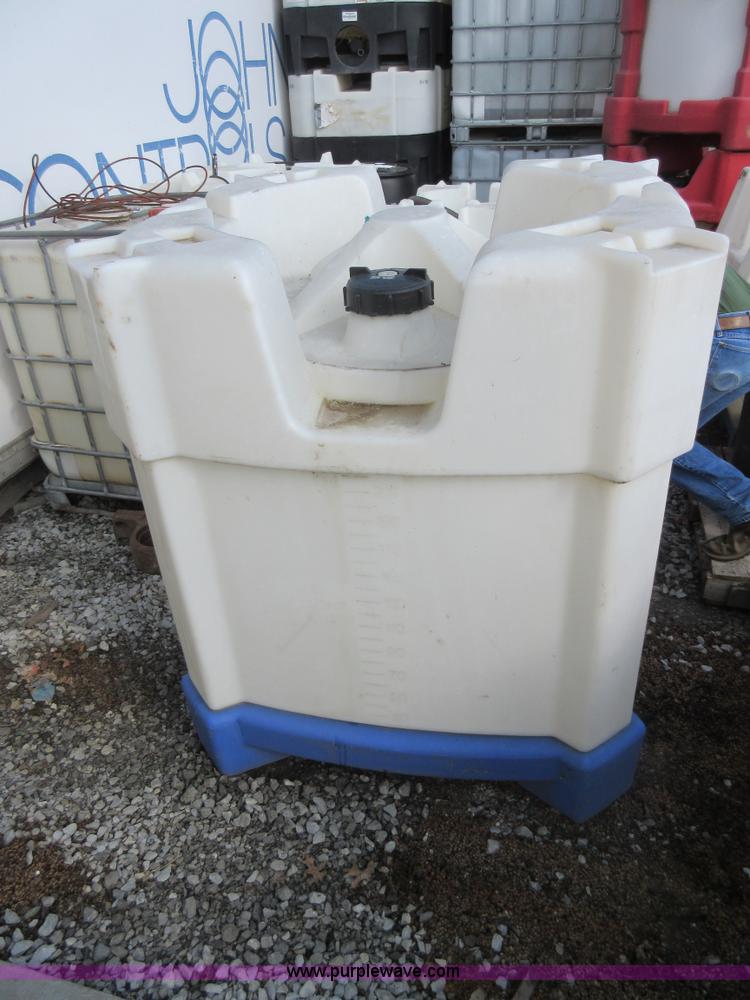 image for item AX9399 250 gallon poly tank