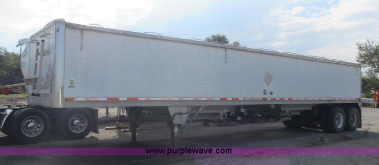 image for item AX9401 2002 Wilson DWH-400 hopper grain trailer
