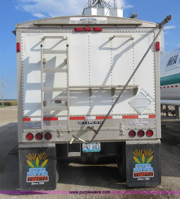 image for item AX9401 2002 Wilson DWH-400 hopper grain trailer
