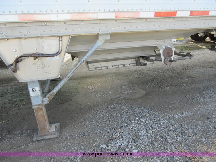 image for item AX9401 2002 Wilson DWH-400 hopper grain trailer