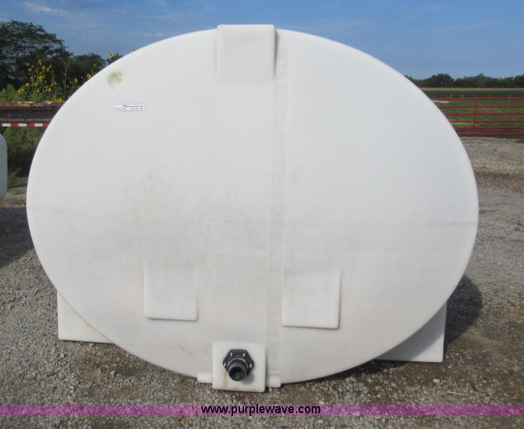 image for item AX9402 3,000 gallon poly tank