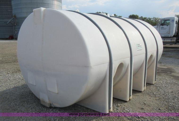 image for item AX9402 3,000 gallon poly tank