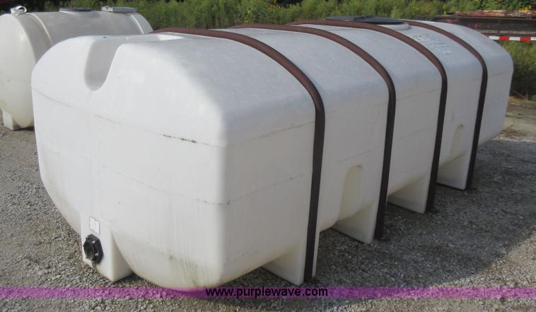 image for item AX9403 1,600 gallon poly tank