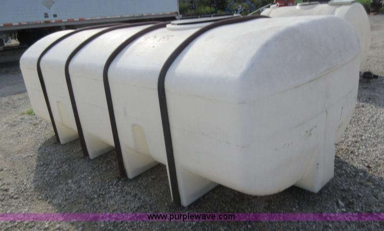image for item AX9403 1,600 gallon poly tank