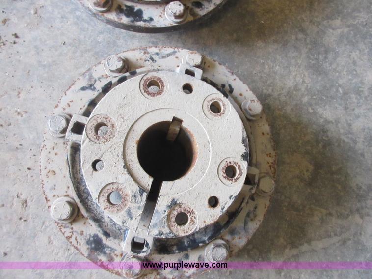 image for item AZ9062 (2) 18.4R38 tractor tires