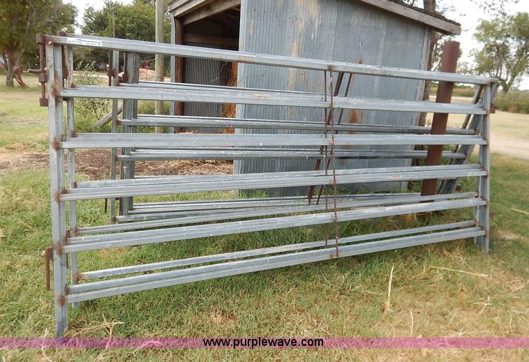 image for item BH9974 (9) cattle panels