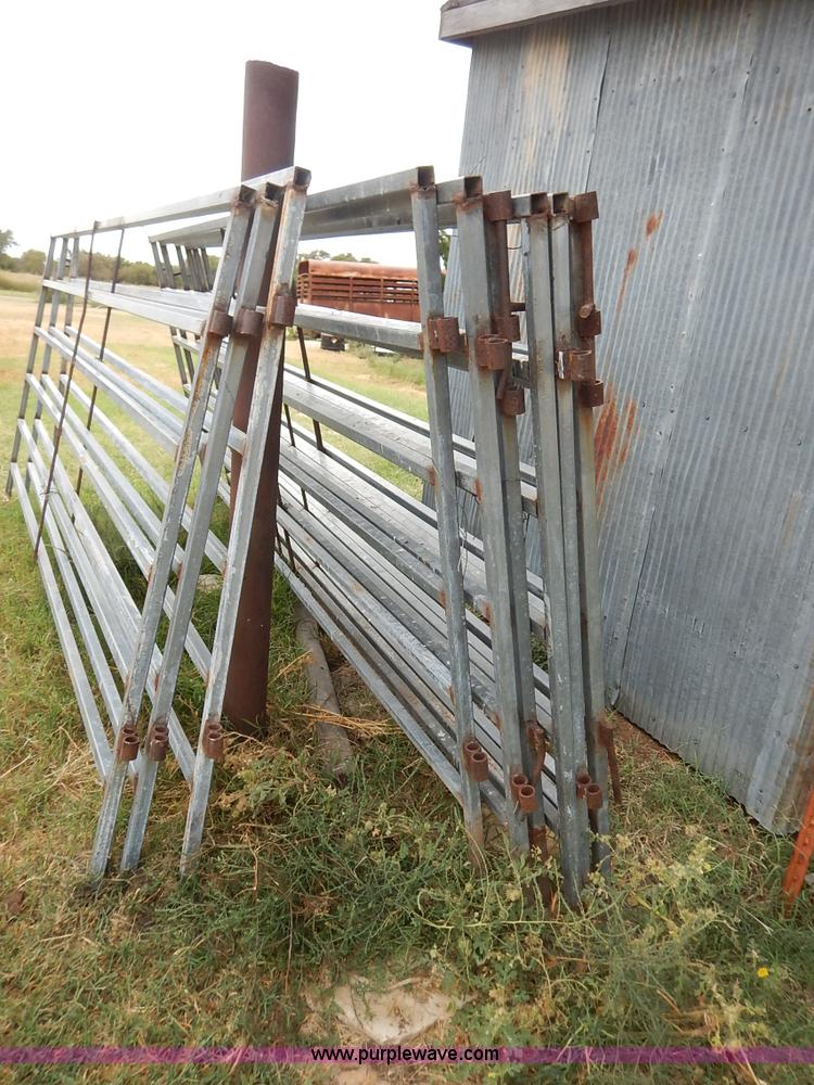 image for item BH9974 (9) cattle panels