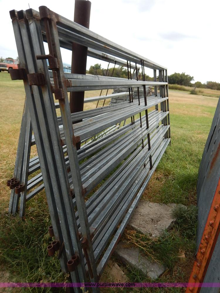 image for item BH9974 (9) cattle panels