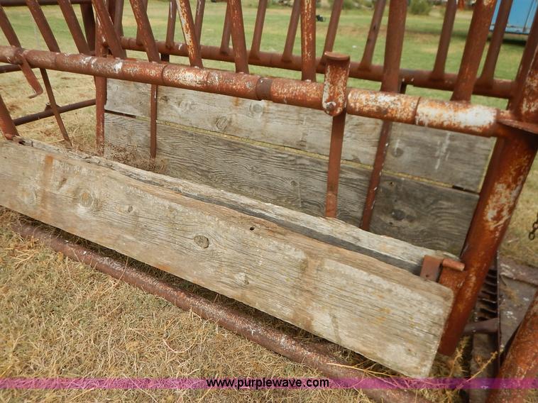 image for item BH9977 Pearson squeeze chute