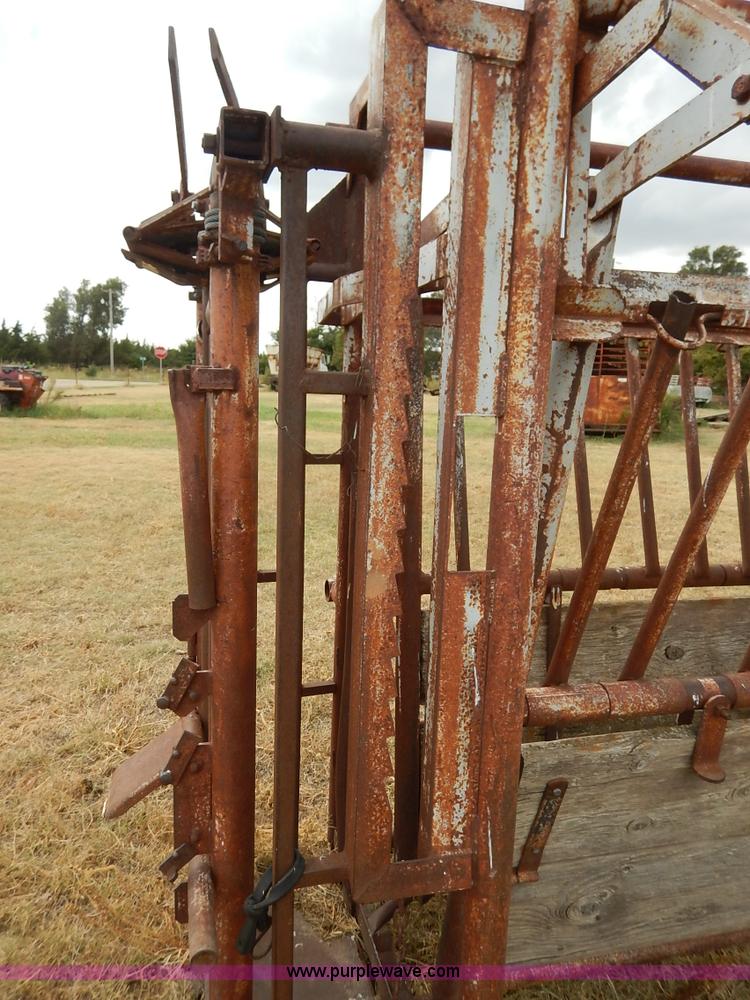 image for item BH9977 Pearson squeeze chute