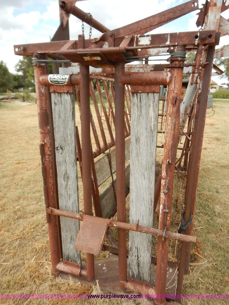 image for item BH9977 Pearson squeeze chute