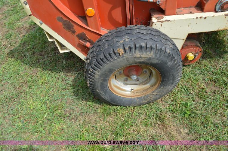 image for item BR9900 Krone RR150 round baler