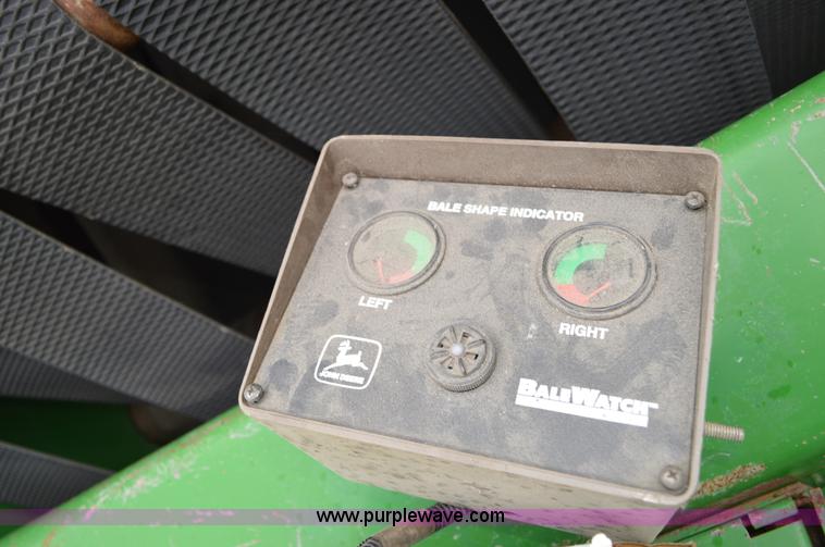 image for item BR9901 John Deere 535 round baler