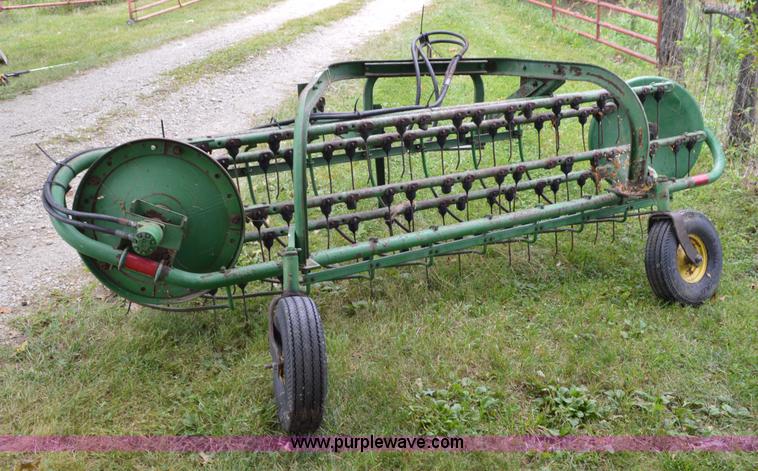 image for item BR9906 John Deere 652 rake