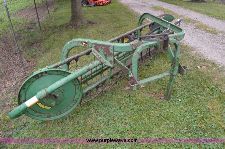 image for item BR9906 John Deere 652 rake