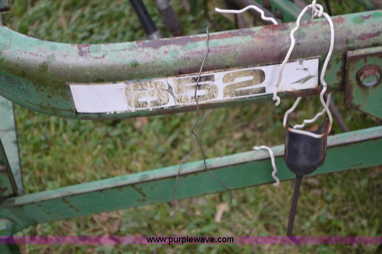 image for item BR9906 John Deere 652 rake