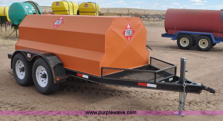 image for item F2326 2012 WG FT975 fuel trailer