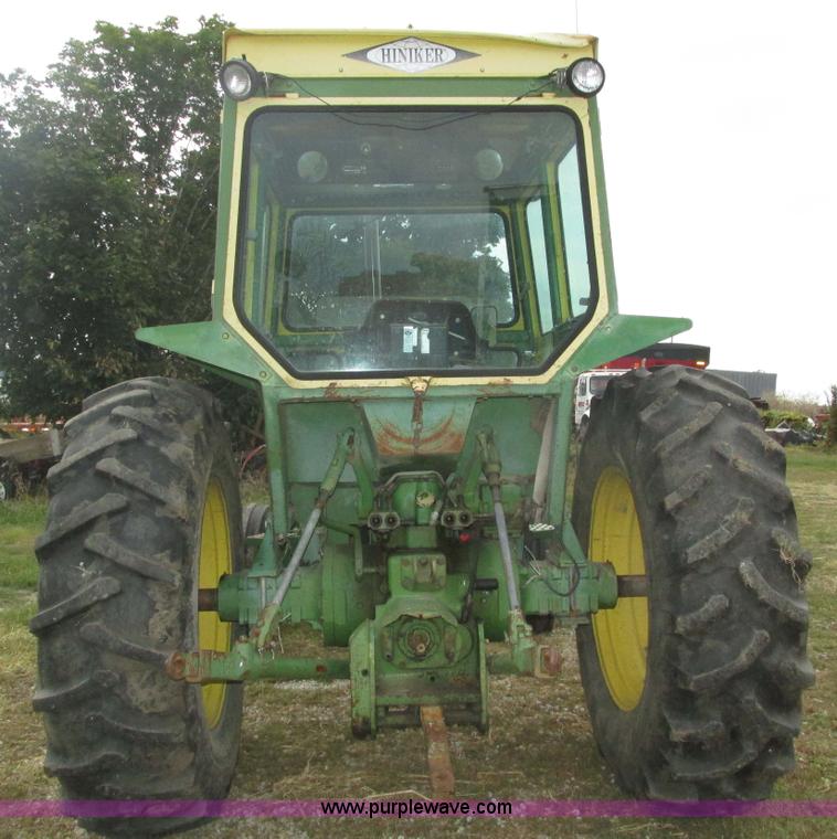 image for item H1203 1980 John Deere 2940 tractor