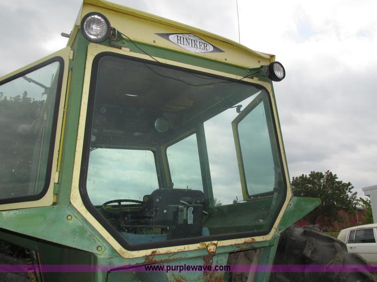 image for item H1203 1980 John Deere 2940 tractor