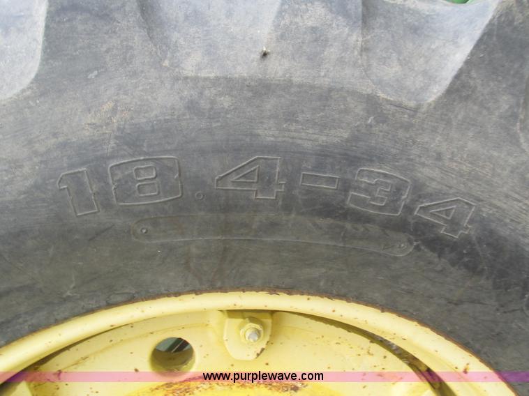 image for item H1203 1980 John Deere 2940 tractor