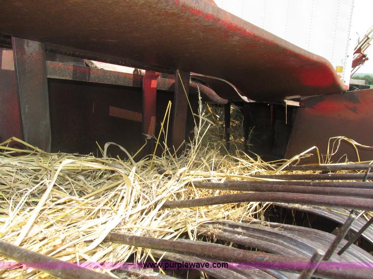 image for item H1205 Massey-Ferguson 10 square baler