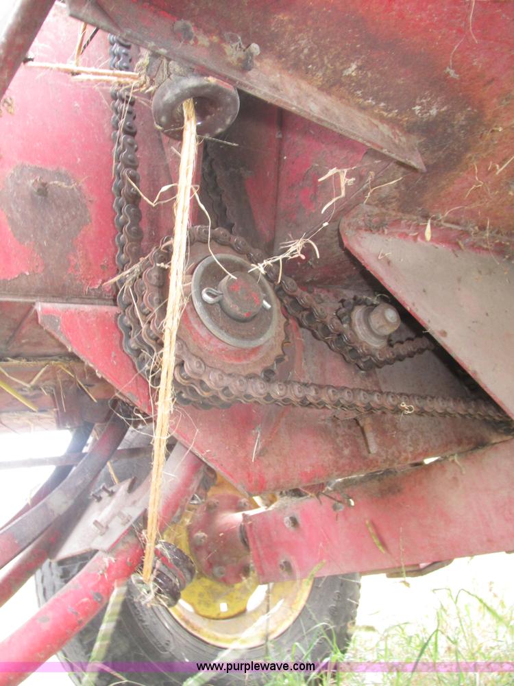 image for item H1205 Massey-Ferguson 10 square baler