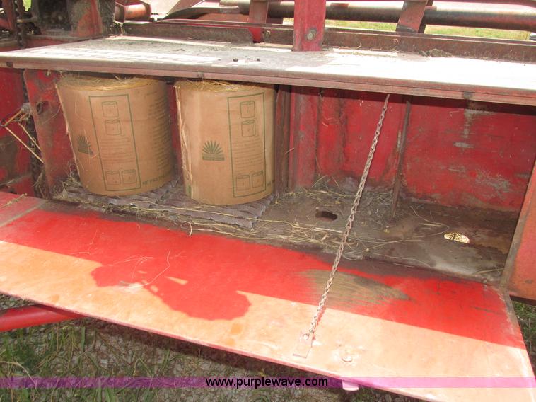 image for item H1205 Massey-Ferguson 10 square baler