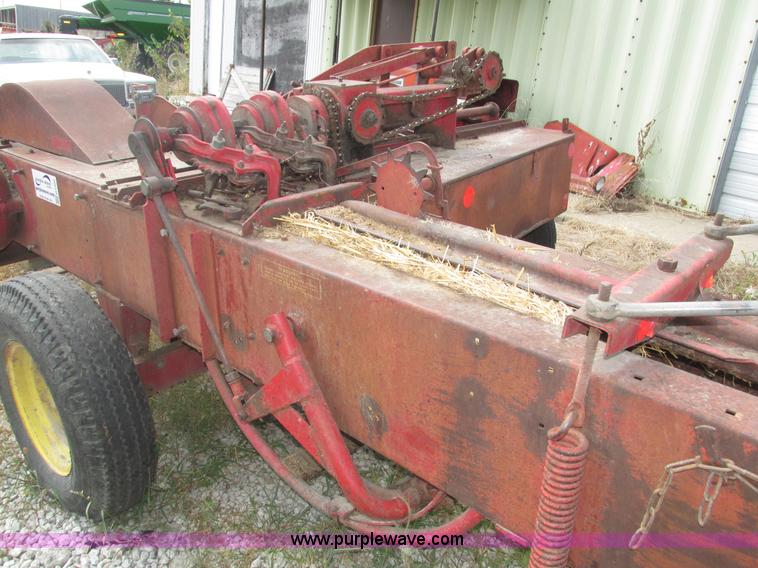 image for item H1205 Massey-Ferguson 10 square baler