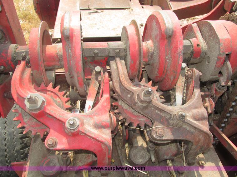 image for item H1205 Massey-Ferguson 10 square baler