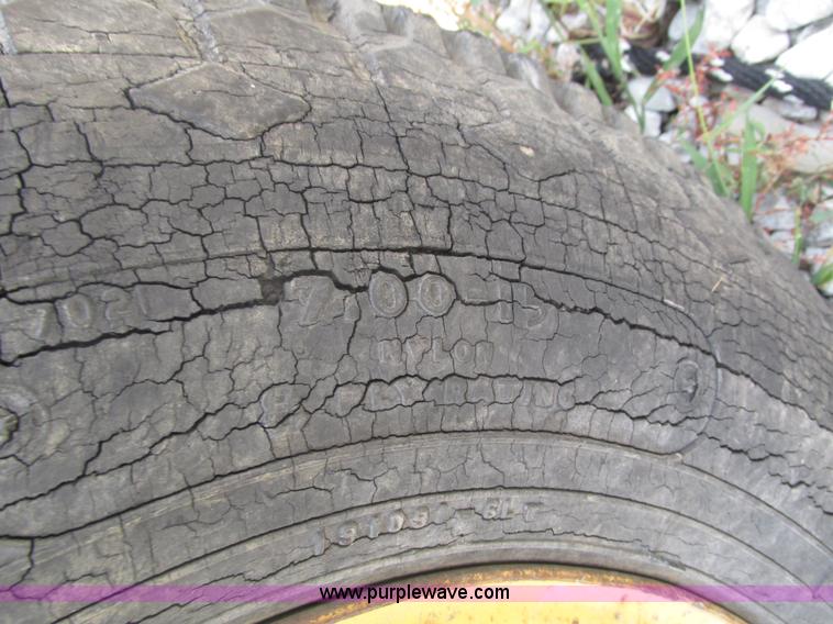 image for item H1205 Massey-Ferguson 10 square baler