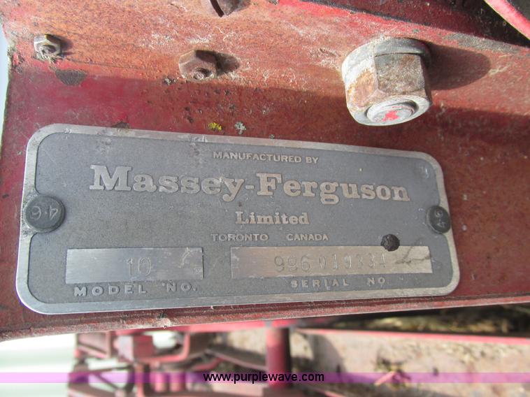 image for item H1205 Massey-Ferguson 10 square baler