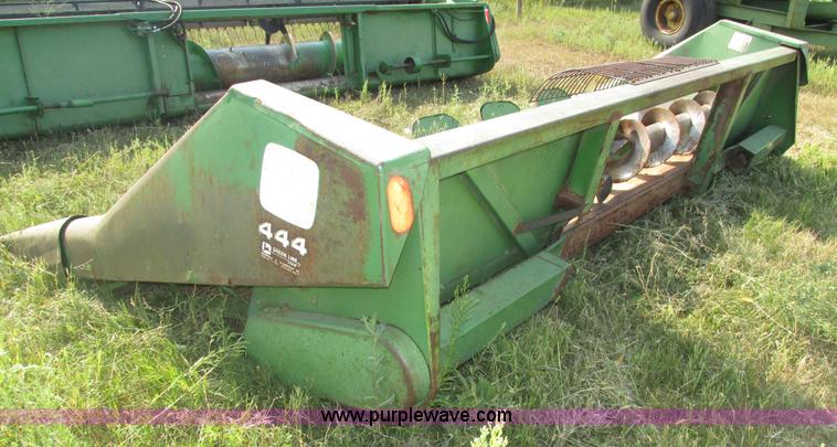 image for item H1213 John Deere 644 corn head