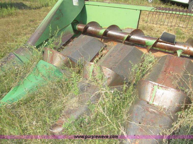 image for item H1213 John Deere 644 corn head