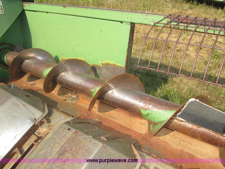 image for item H1213 John Deere 644 corn head