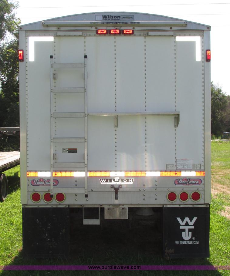 image for item H4537 2008 Wilson DWH-550 double hopper grain trailer