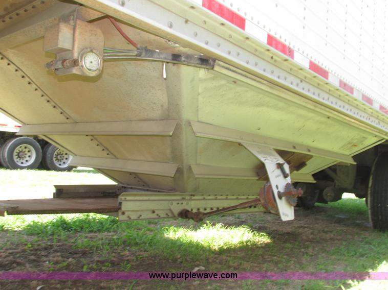 image for item H4537 2008 Wilson DWH-550 double hopper grain trailer
