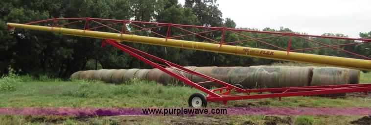 image for item I1988 Westfield MK130-111 flex grain auger