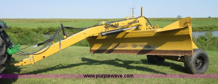 image for item I2004 2013 Garfield GGB1400RS pull type grader