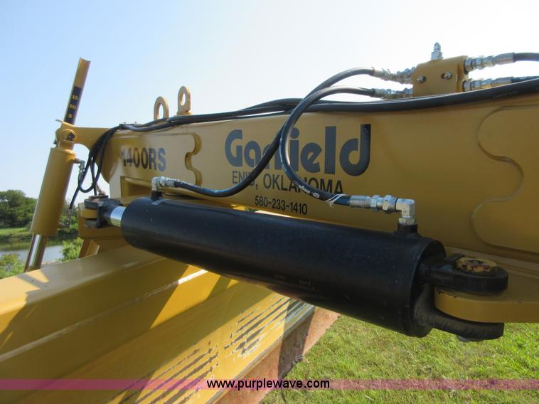 image for item I2004 2013 Garfield GGB1400RS pull type grader