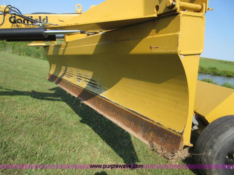 image for item I2004 2013 Garfield GGB1400RS pull type grader