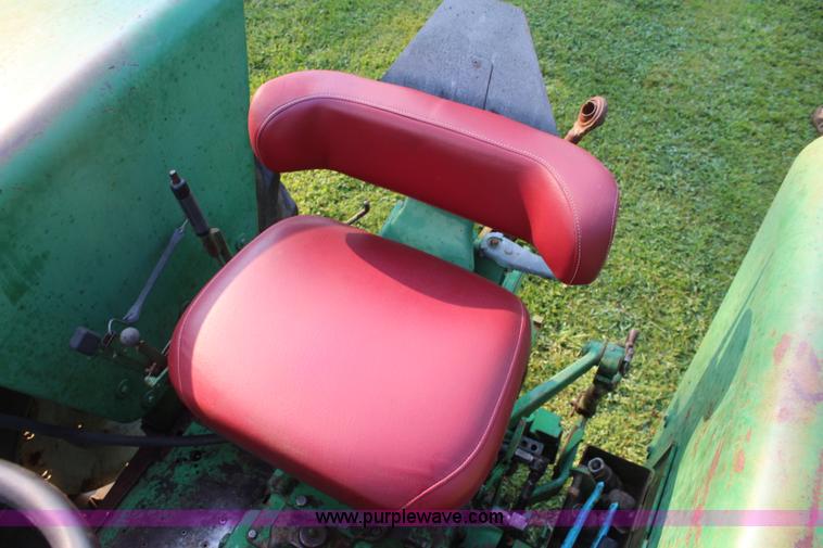 image for item J3522 1966 Oliver 1650 tractor