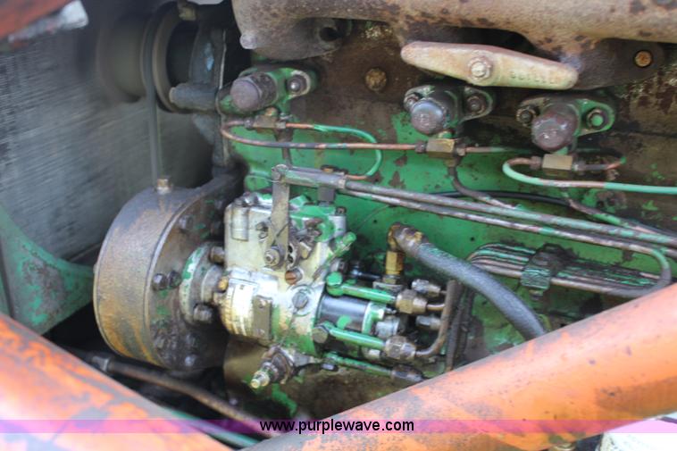 image for item J3522 1966 Oliver 1650 tractor