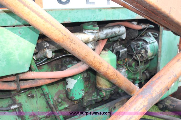 image for item J3522 1966 Oliver 1650 tractor