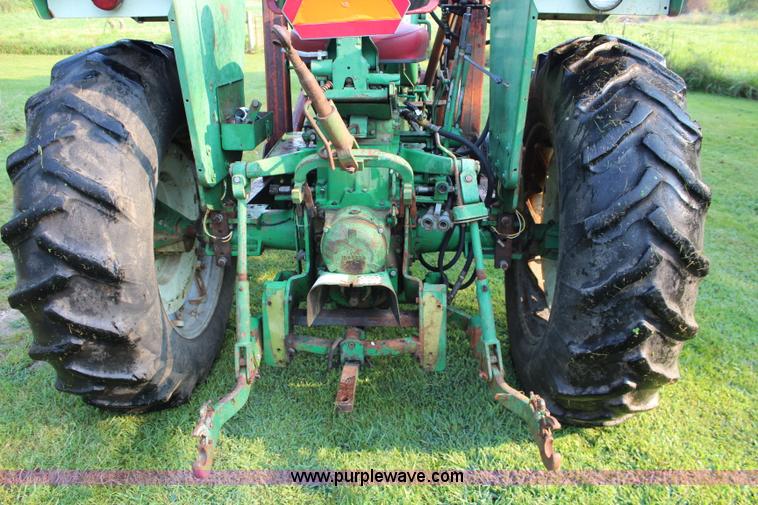 image for item J3522 1966 Oliver 1650 tractor